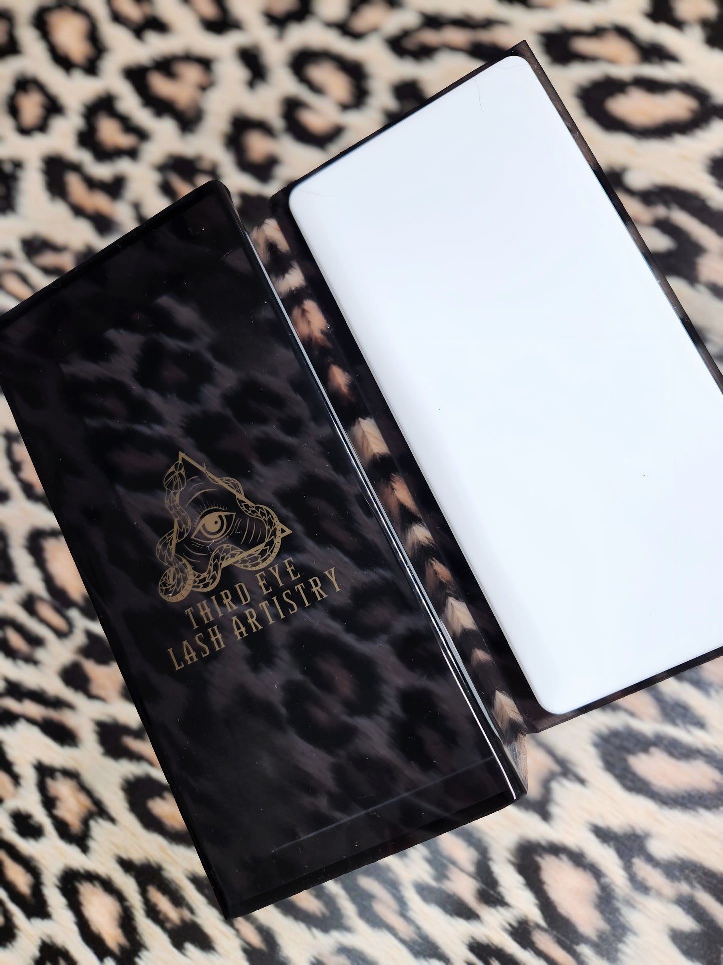 LASH TILE WITH COVER